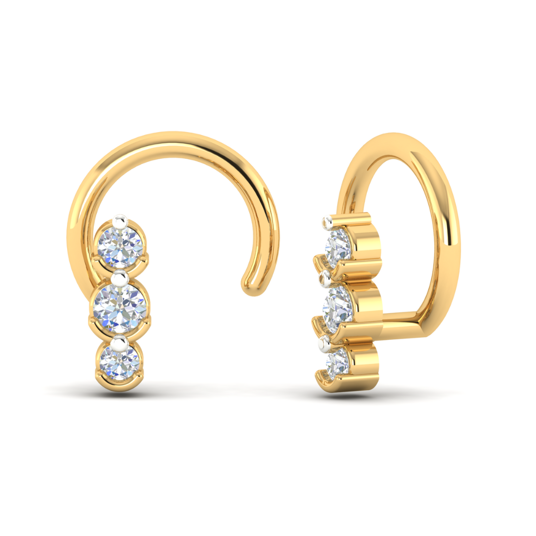 Savannah Diamond Nosepin with a graduated three-diamond design.